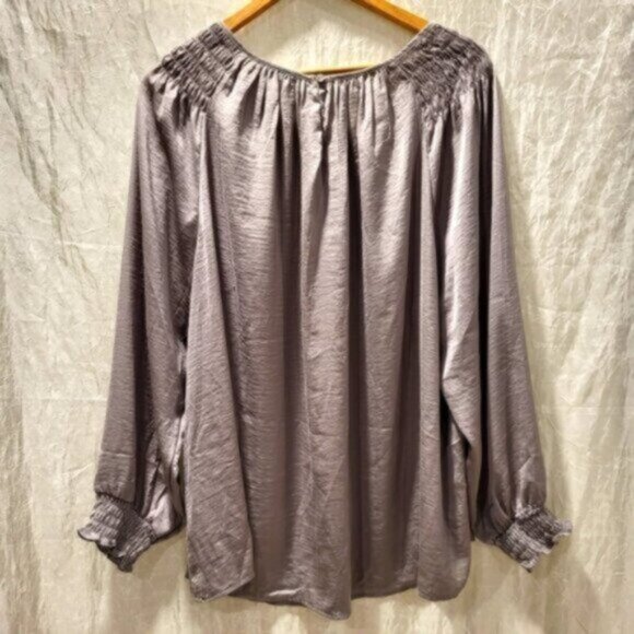 Satin Blouse Silver Grey NWT Women's Sz 3X - Picture 1 of 10